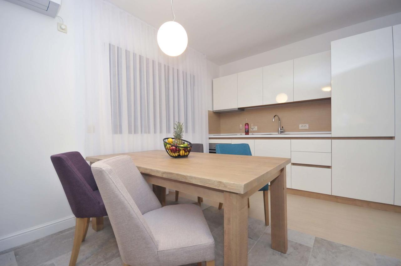 Corso Levante Luxury Suites Petrovac Екстер'єр фото