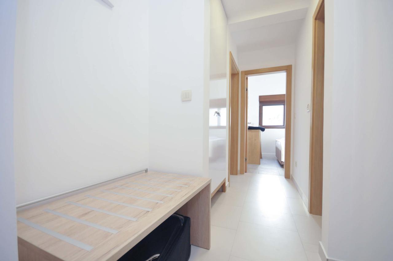 Corso Levante Luxury Suites Petrovac Екстер'єр фото