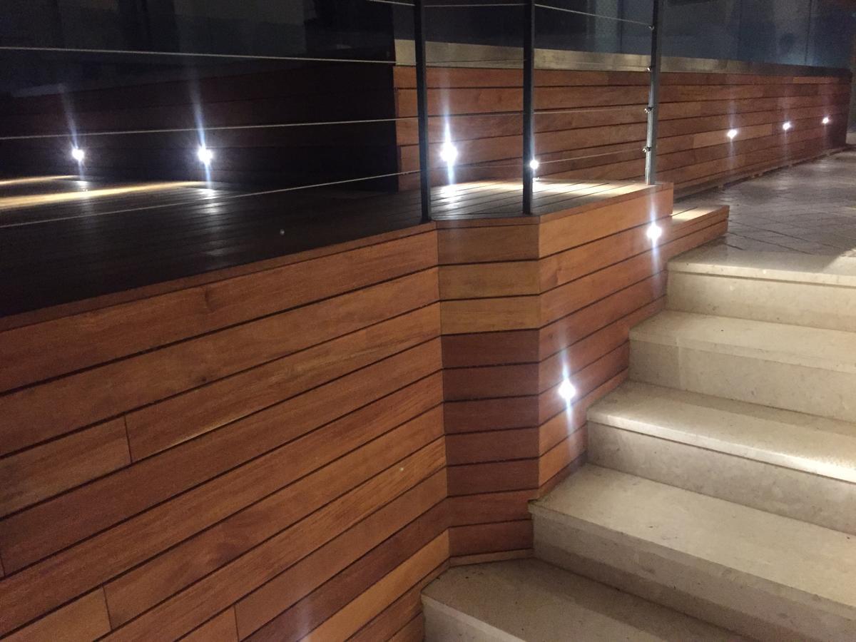 Corso Levante Luxury Suites Petrovac Екстер'єр фото