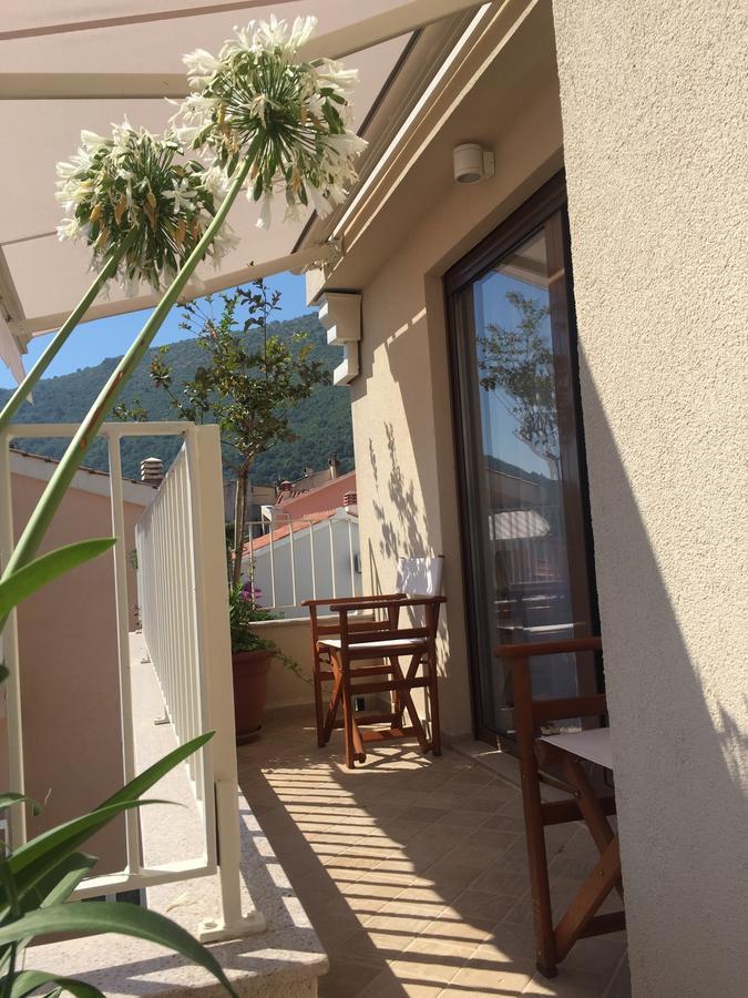 Corso Levante Luxury Suites Petrovac Екстер'єр фото