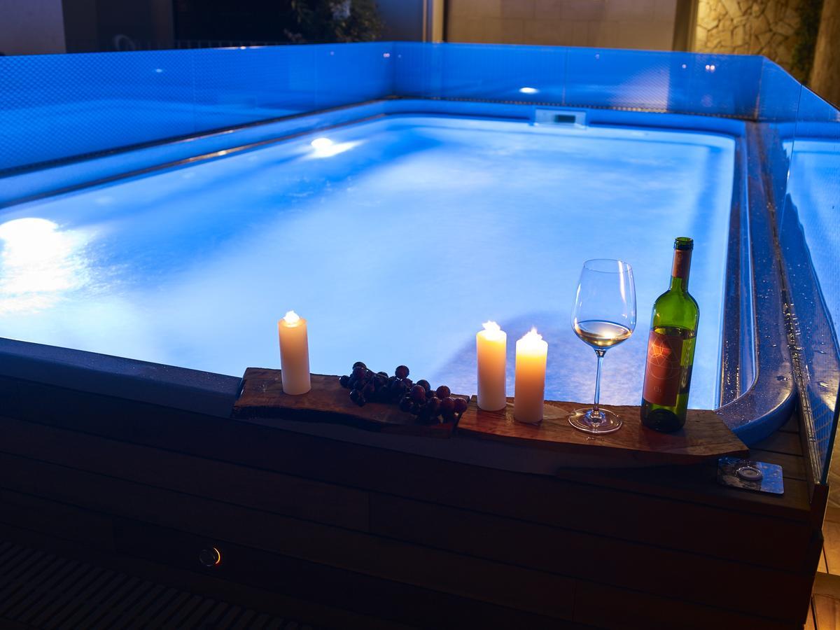 Corso Levante Luxury Suites Petrovac Екстер'єр фото