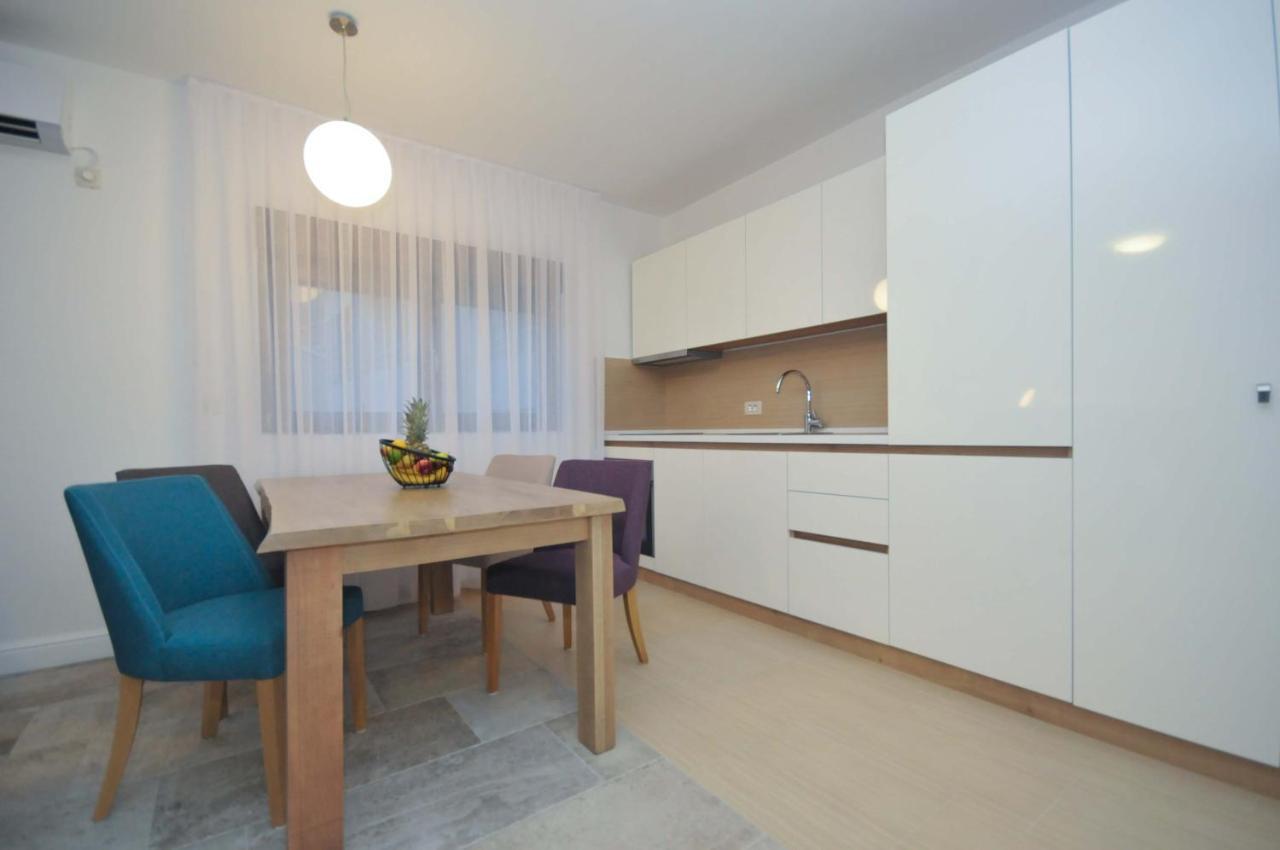 Corso Levante Luxury Suites Petrovac Екстер'єр фото